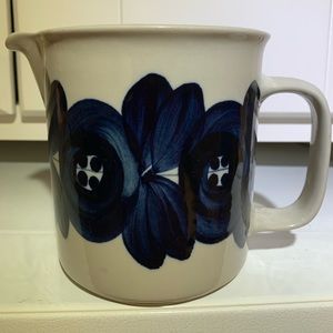 32 Oz Pitcher, Anemone Blue by ARABIA OF FINLAND
